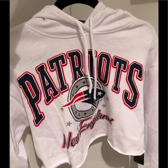 NFL patriots crop sweater - Picture 2 of 2
